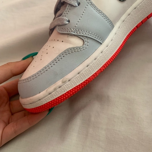 Air Jordan 1 Mid GS ‘Half Blue Polka Dot Swoosh’ - Picture 6 of 6